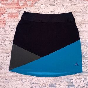 Adidas color block Teal black Skort size Medium large